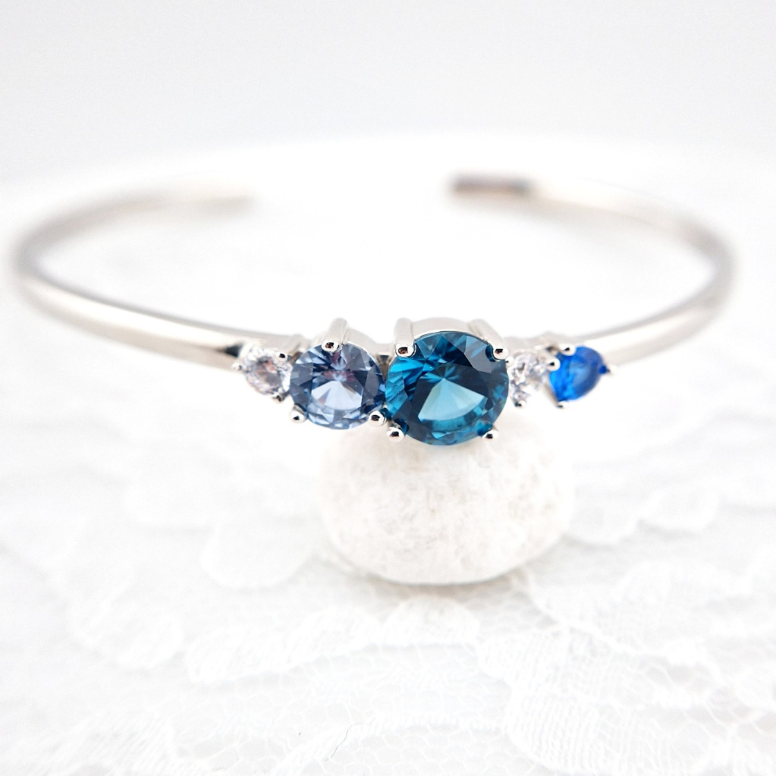 Armbänder in Silber, silver bracelets