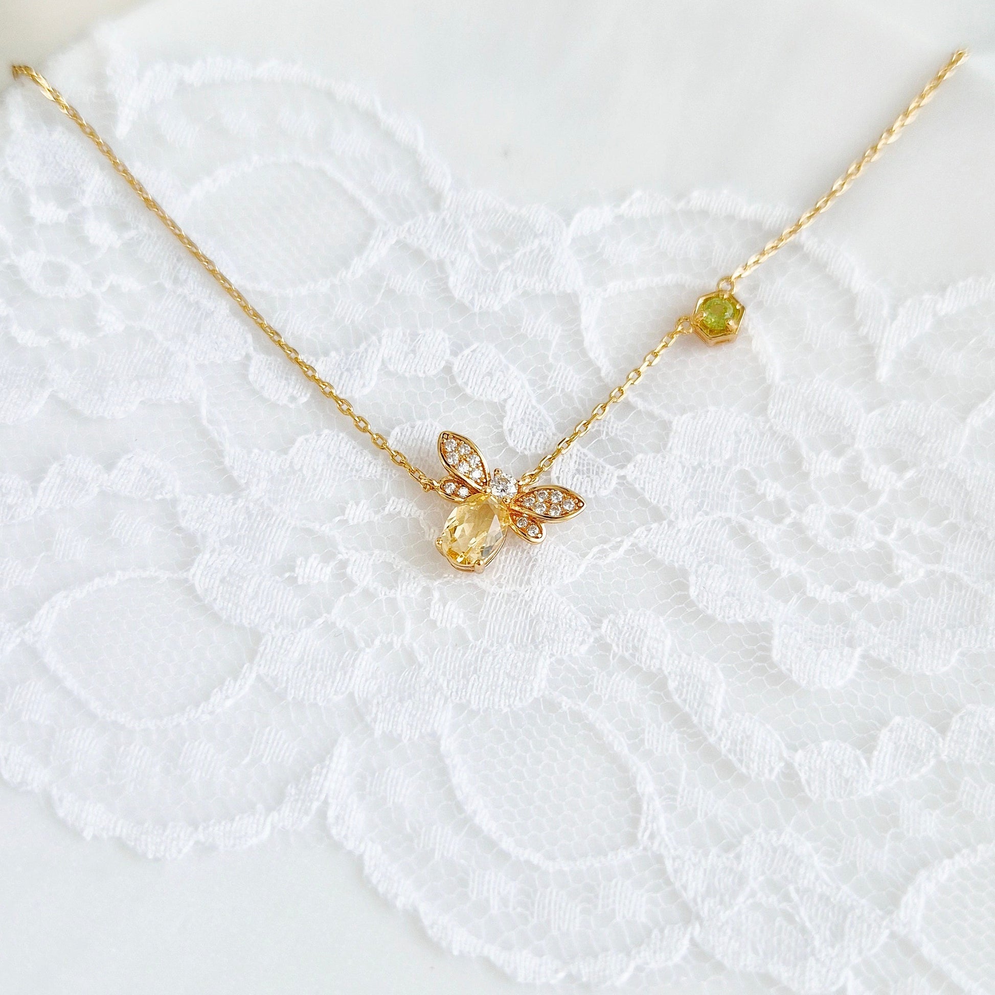 Bienen Halskette, Bee necklace, silver necklace gold-plated, silber Kette vergoldet, Schmuck, Halskette, Damenkette, Kette, jewelry, jewellery, necklace, pendant necklace, collana, collier, goldene halskette, tier kette, insekt schmuck, Bienen Schmuck, bee jewelry, damen Halskette, schmuck für sie, gift for her, birthday gift, jewelry present