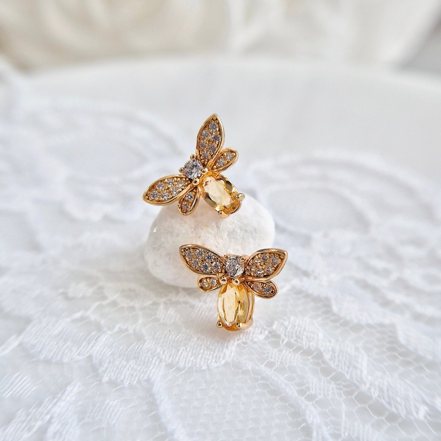 Bienen Ohrstecker, Bee stud earrings, silver earrings gold-plated, silber ohrringe vergoldet, Schmuck, Ohrringe, ohrstecker, jewelry, jewellery, earrings, studs, orecchini, boucles doreilles, boucles, puces, goldene ohrringe, tier ohrstecker, insekt schmuck, Bienen Schmuck, bee jewelry, damenohrringe, schmuck für sie, gift for her, birthday gift, jewelry present