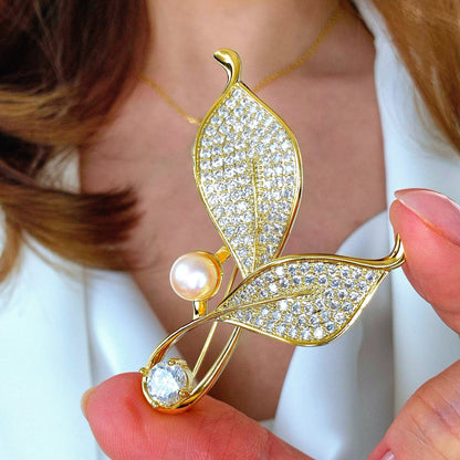Goldene Brosche, Brosche, golden brooch, brooch, broach, Broche, spilla, broche doree, spilla doro, Leaf brooch, Blatt Brosche, Brosche Blatt, CZ brooch, pearl brooch, Perlen Brosche, Zirkonia Brosche, elegante Brosche, elegant brooch 
