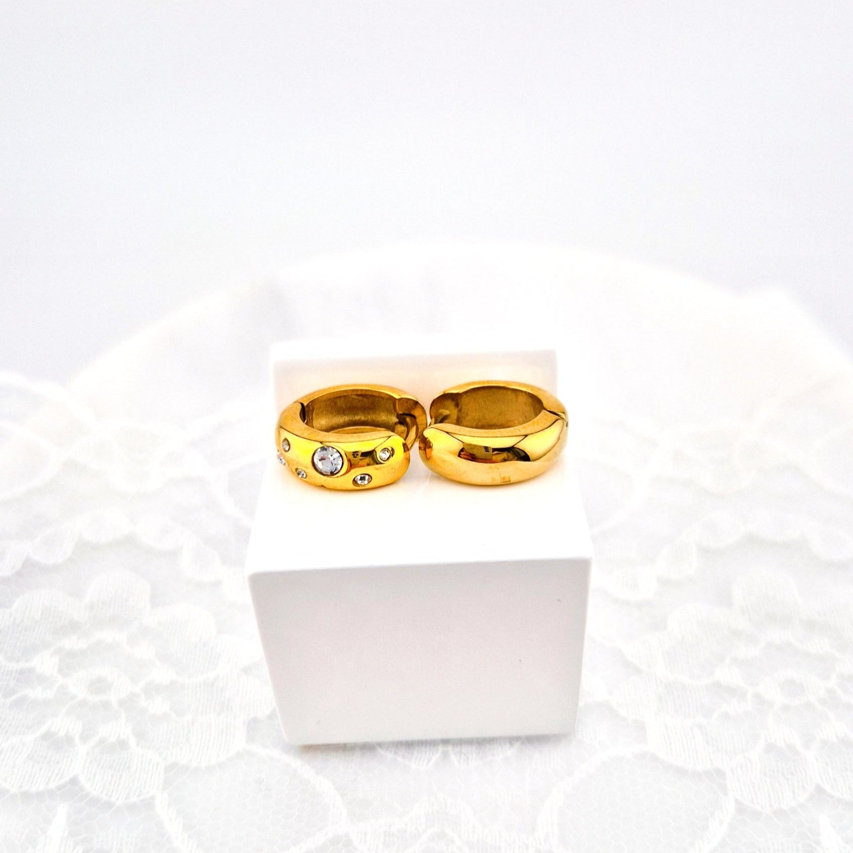 Creolen gold, Creolen, gold Creolen, goldene Creolen, hoop earrings gold, creoles dorees, creole dorati, golden hoop earrings, golden hoops, gold hoops, creoles, creole, Creolen Ohrringe