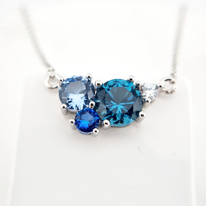 Schmuckset blaue Edelsteine, Blue gemstone jewelry set, Silber Schmuckset, Silver jewelry set, London blue Topas Jewelry, Blautopas Schmcukset, Aquamarin Schmuck, Aquamarine jewelry, Blau Saphir Schmuck Set, blue sapphire jewelry set, Topas Ring, Topas Halskette, Topas Ohrringe, Topaz earrings, Topaz Ring, Topaz necklace, topaz pnemdant necklace, SIlber Ohrringe, Silber Ohrstecker, Silberring, Silber Kette, Silver necklace, silver ring, silver earrings