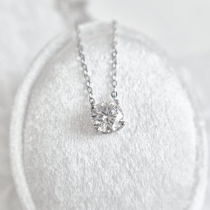 Moissanite necklace, Moissanit Kette, Moissanite pendant necklace, solitaire necklace, Solitär Halskette, Damenkette, Halskette, Hochzeitsschmuck, wedding jewelry, jewellery gift, for her, birthday gift girl friend, anniversary present, silver jewelry, elegant necklace, Halskette, collana, collier, Schmuck, bijou, accessoire, gioielli, bridesmaid gift, Schmuck für Hochzeit