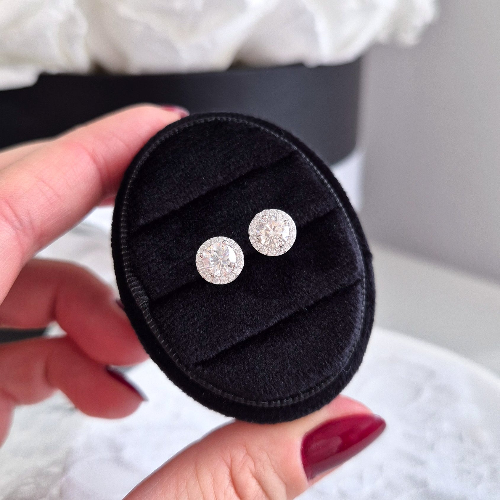 Moissanit ohrstecker, Moissanite studs, moissanite earrings, Moissanit ohrringe, studs, stud earrings, silver earrings, Ohrringe, Ohrstecker, Silber Ohrringe, Damenohrringe, Silberschmuck, silver jewelry, 925 sterling silver jewellery, gioielli, bijou, accessoire, bridal earrings, wedding earrings, hochzeitsschmuck, Schmuck, Diamant Ohrringe, Diamond Earrings, lab grown diamond jewelry