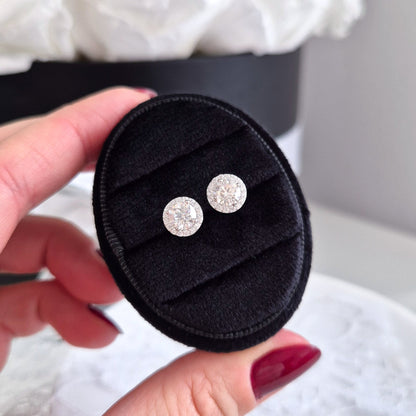 Moissanit ohrstecker, Moissanite studs, moissanite earrings, Moissanit ohrringe, studs, stud earrings, silver earrings, Ohrringe, Ohrstecker, Silber Ohrringe, Damenohrringe, Silberschmuck, silver jewelry, 925 sterling silver jewellery, gioielli, bijou, accessoire, bridal earrings, wedding earrings, hochzeitsschmuck, Schmuck, Diamant Ohrringe, Diamond Earrings, lab grown diamond jewelry
