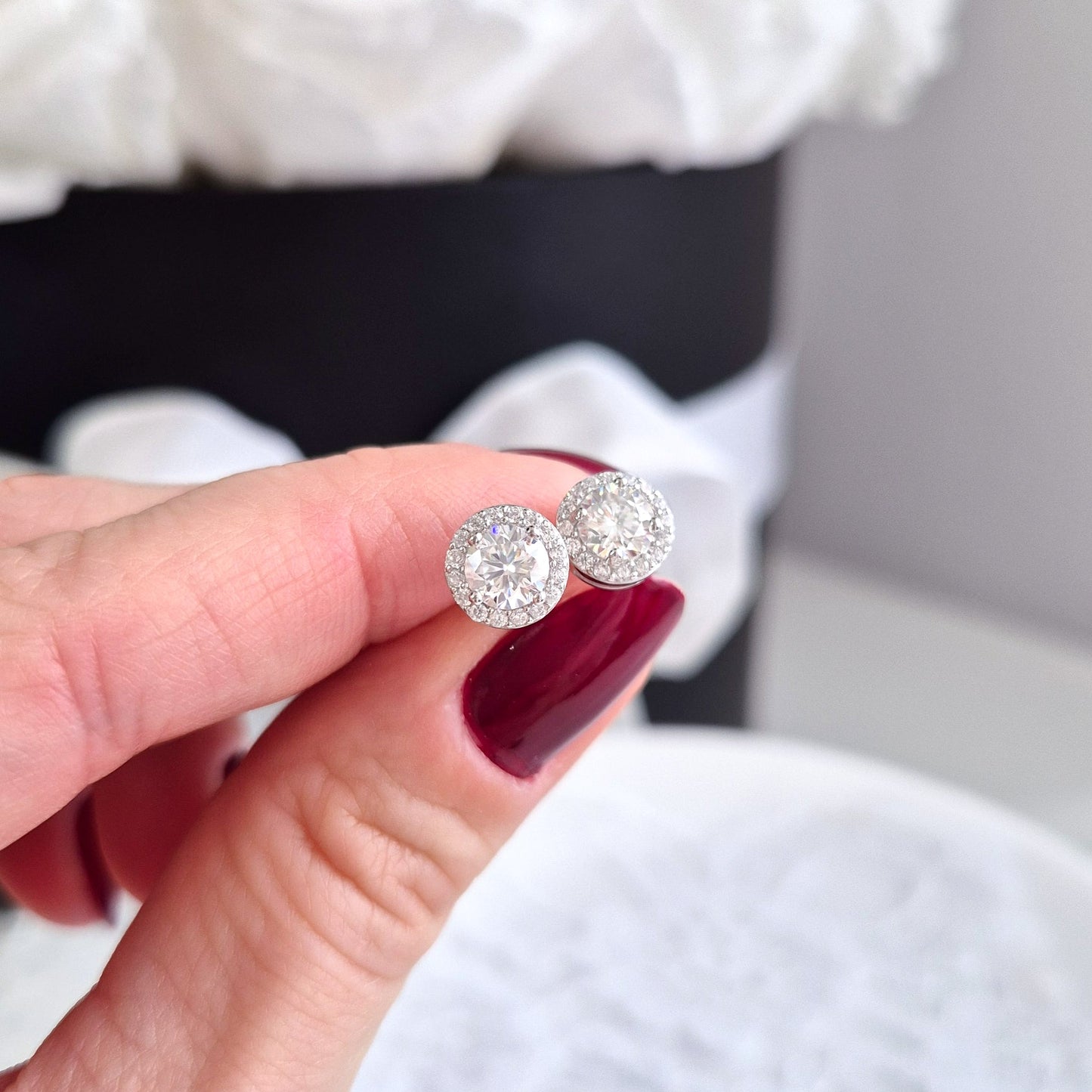 Moissanit ohrstecker, Moissanite studs, moissanite earrings, Moissanit ohrringe, studs, stud earrings, silver earrings, Ohrringe, Ohrstecker, Silber Ohrringe, Damenohrringe, Silberschmuck, silver jewelry, 925 sterling silver jewellery, gioielli, bijou, accessoire, bridal earrings, wedding earrings, hochzeitsschmuck, Schmuck, Diamant Ohrringe, Diamond Earrings, lab grown diamond jewelry