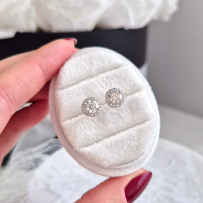 Moissanit ohrstecker, Moissanite studs, moissanite earrings, Moissanit ohrringe, studs, stud earrings, silver earrings, Ohrringe, Ohrstecker, Silber Ohrringe, Damenohrringe, Silberschmuck, silver jewelry, 925 sterling silver jewellery, gioielli, bijou, accessoire, bridal earrings, wedding earrings, hochzeitsschmuck, Schmuck, Diamant Ohrringe, Diamond Earrings, lab grown diamond jewelry