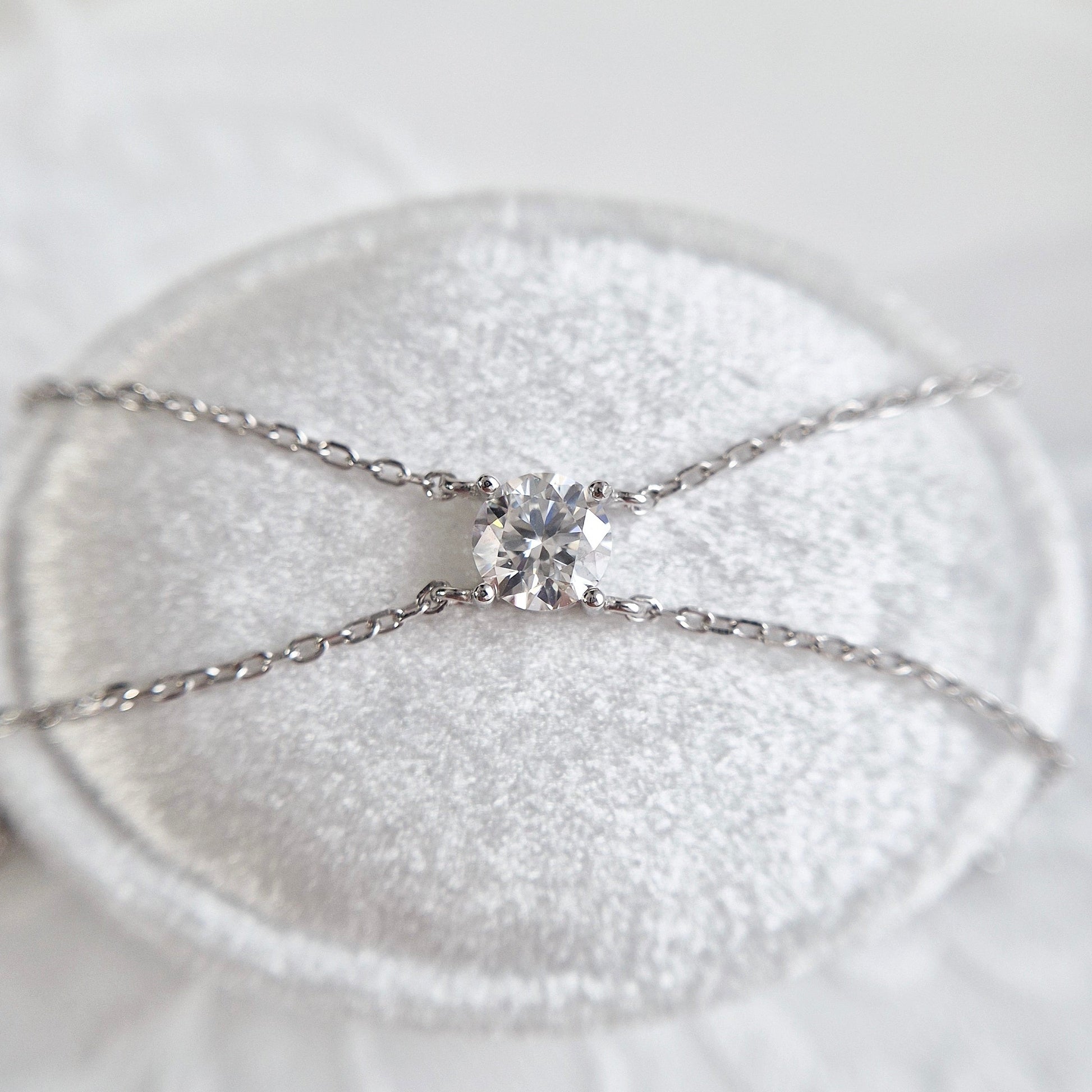 Moissanite bracelet, Moissanit Armband, Moissanite jewelry, solitaire bracelet, Solitär Armband, Damenkette, Armband, Hochzeitsschmuck, wedding jewelry, jewellery gift, for her, birthday gift girl friend, anniversary present, silver jewelry, elegant bracelet, Armband, bracciale, Schmuck, bijou, accessoire, gioielli, bridesmaid gift, Schmuck für Hochzeit