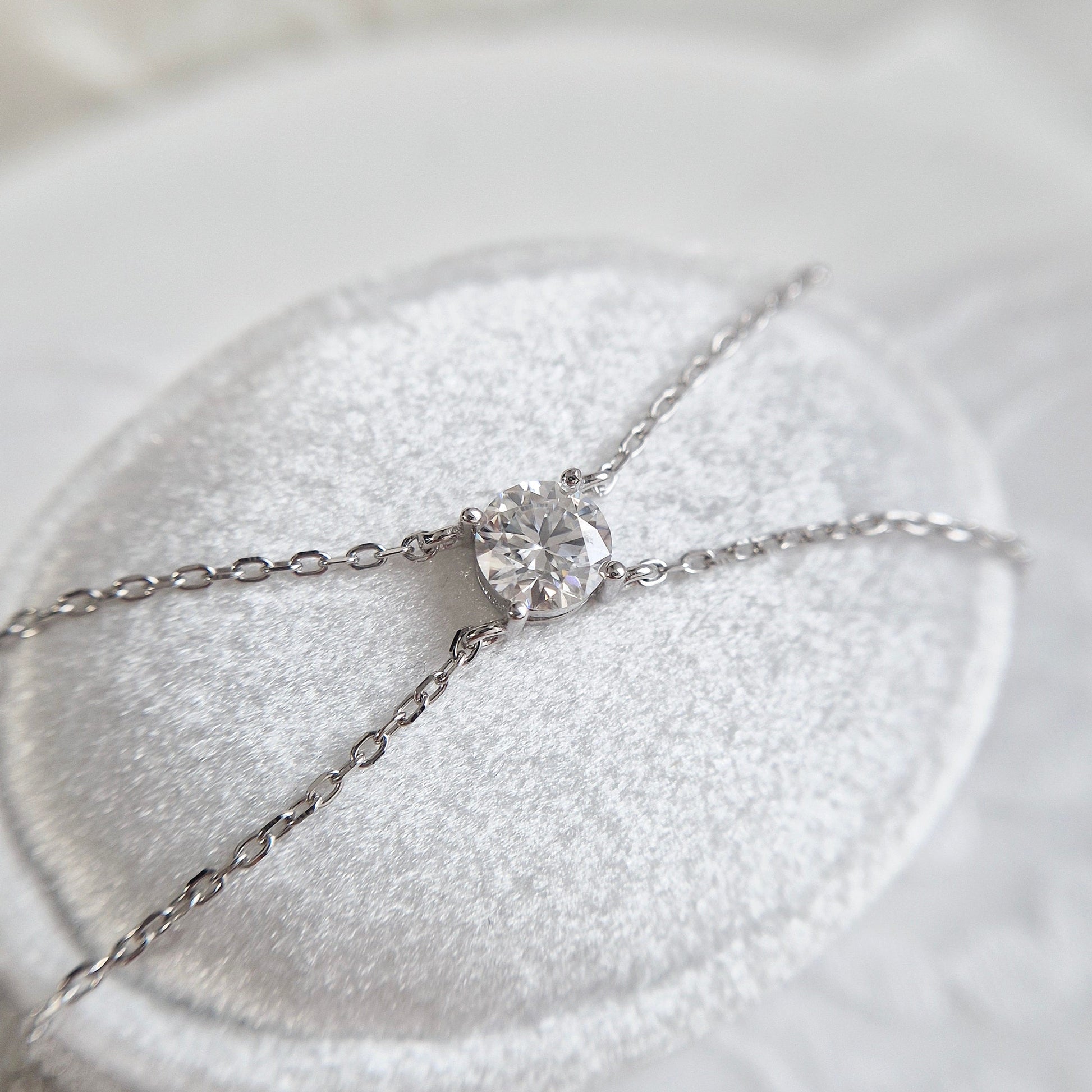 Moissanite bracelet, Moissanit Armband, Moissanite jewelry, solitaire bracelet, Solitär Armband, Damenkette, Armband, Hochzeitsschmuck, wedding jewelry, jewellery gift, for her, birthday gift girl friend, anniversary present, silver jewelry, elegant bracelet, Armband, bracciale, Schmuck, bijou, accessoire, gioielli, bridesmaid gift, Schmuck für Hochzeit