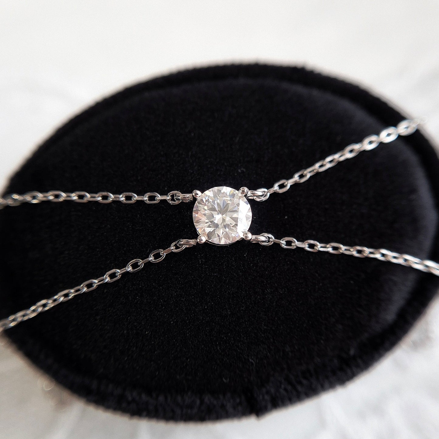 Moissanite bracelet, Moissanit Armband, Moissanite jewelry, solitaire bracelet, Solitär Armband, Damenkette, Armband, Hochzeitsschmuck, wedding jewelry, jewellery gift, for her, birthday gift girl friend, anniversary present, silver jewelry, elegant bracelet, Armband, bracciale, Schmuck, bijou, accessoire, gioielli, bridesmaid gift, Schmuck für Hochzeit