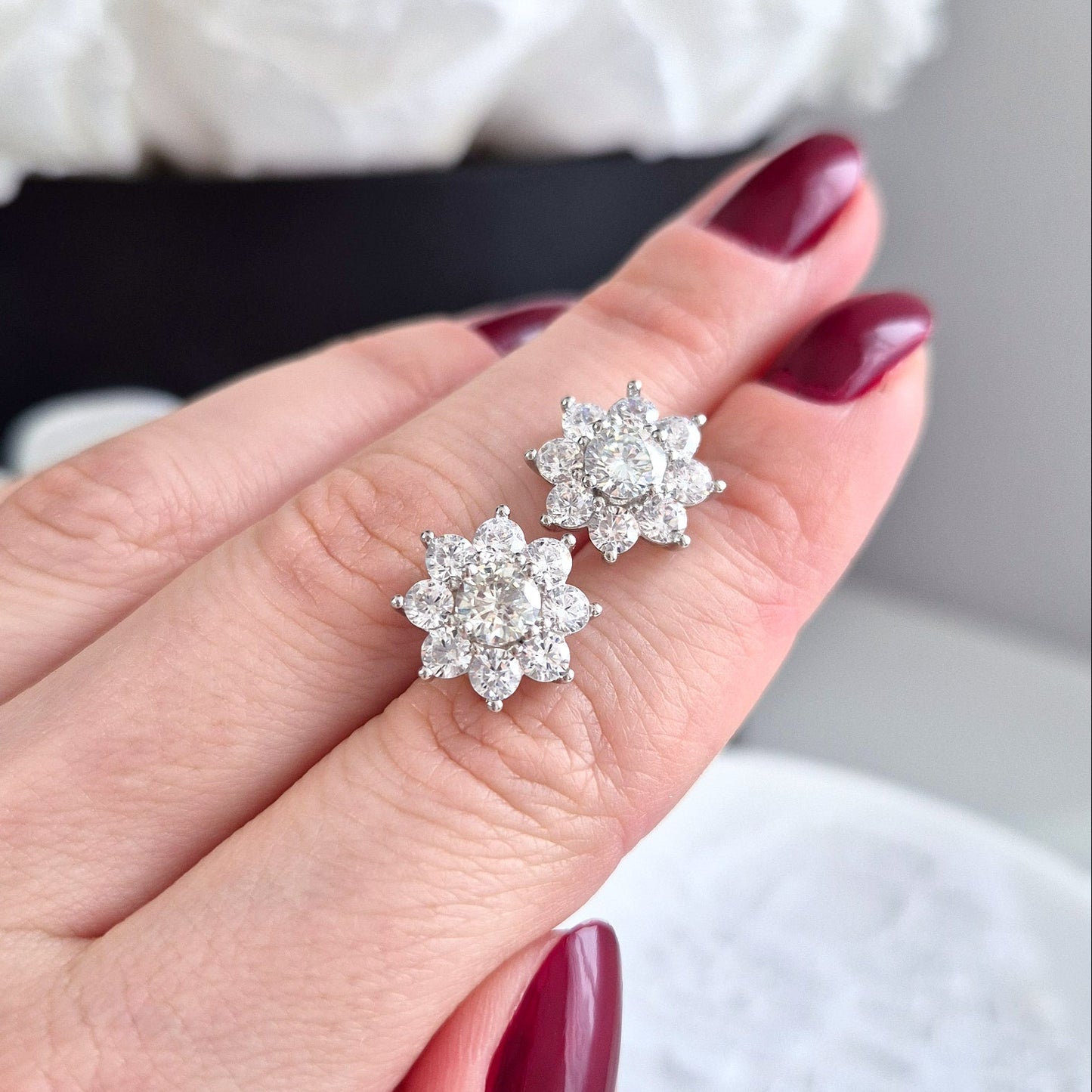Moissanit ohrringe, Moissanite earrings, Moissanit Ohrstecker, studs, stud earrings, silver earrings, Ohrringe, Ohrstecker, Silber Ohrringe, Damenohrringe, Silberschmuck, silver jewelry, 925 sterling silver jewellery, gioielli, bijou, accessoire, bridal earrings, wedding earrings, hochzeitsschmuck, Schmuck, Diamant Ohrringe, Diamond Earrings, lab grown diamond jewelry