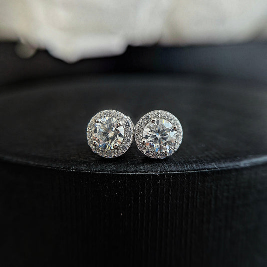 Moissanit ohrstecker, Moissanite studs, moissanite earrings, Moissanit ohrringe, studs, stud earrings, silver earrings, Ohrringe, Ohrstecker, Silber Ohrringe, Damenohrringe, Silberschmuck, silver jewelry, 925 sterling silver jewellery, gioielli, bijou, accessoire, bridal earrings, wedding earrings, hochzeitsschmuck, Schmuck, Diamant Ohrringe, Diamond Earrings, lab grown diamond jewelry