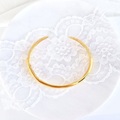 Pave Armreif, Pave bangel, bracelet pave, bracciale pave, gold bangle, claw bangle, gold armreif, goldener armreif, Krallen Armreif, bracelet dore, bracciale dorato, elegant bangle, eleganter armreif, Armreif, Bangle, bracelet, bracciale, bracelet