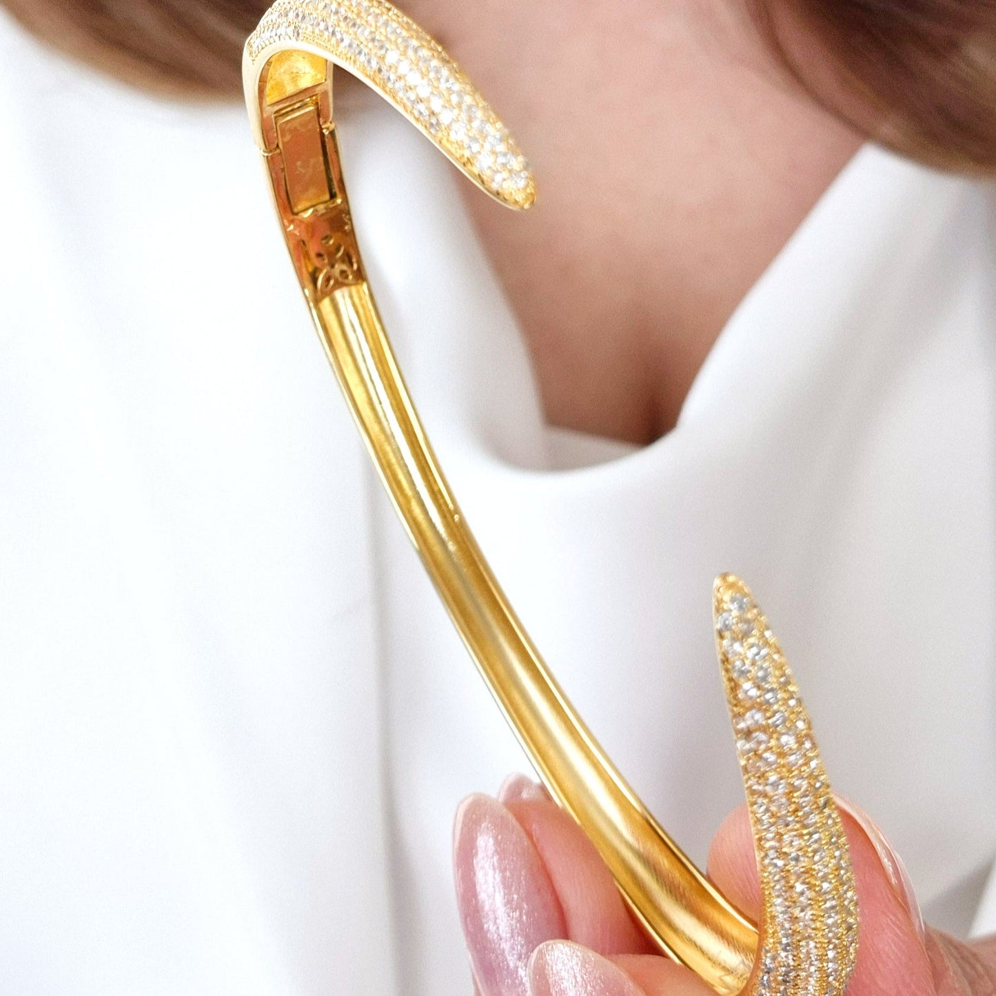 Pave Armreif, Pave bangel, bracelet pave, bracciale pave, gold bangle, claw bangle, gold armreif, goldener armreif, Krallen Armreif, bracelet dore, bracciale dorato, elegant bangle, eleganter armreif, Armreif, Bangle, bracelet, bracciale, bracelet