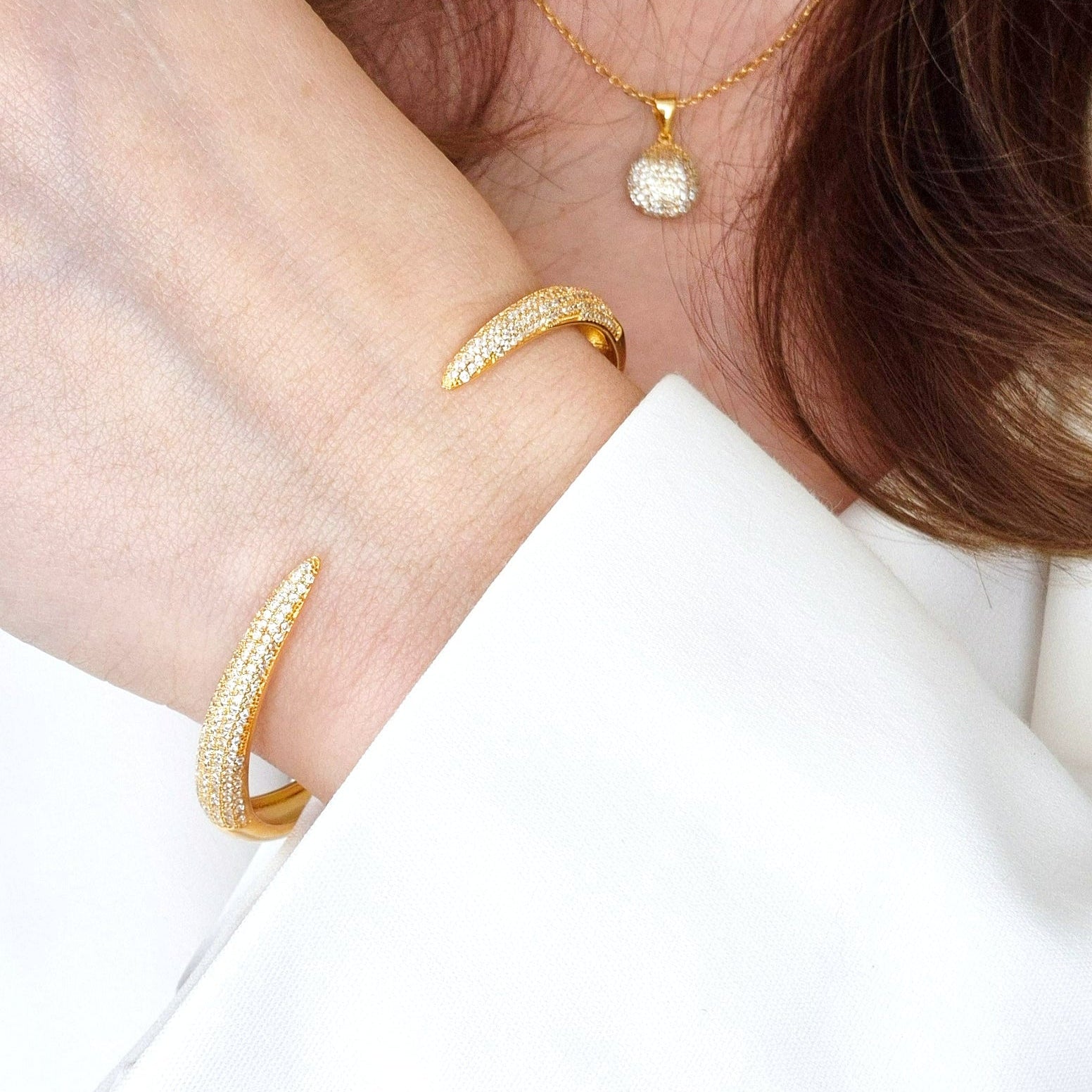 Pave Armreif, Pave bangel, bracelet pave, bracciale pave, gold bangle, claw bangle, gold armreif, goldener armreif, Krallen Armreif, bracelet dore, bracciale dorato, elegant bangle, eleganter armreif, Armreif, Bangle, bracelet, bracciale, bracelet