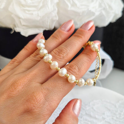 Perlen Armband, Pearl Bracelet gold, gold plated sterling silver bracelet, elegant jewelry bracelet for her, woman jewelry gift idea, bracelet en perles, bracciale con perle, Perlen Schmuck, gold Armband, Armschmuck, Perlenarmband, Perlenschmuck, goldenes Armband, geschenk für mama, muttertags geschenk, pearl jewelry, gioielli, bijou, jewellery, Schmuck