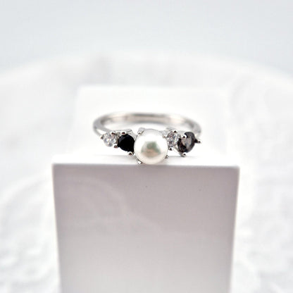 Perlen Ring, Perlenring, Pearl Ring, SIlber RIng, Silberring, Damenring, Pearl Ring - Perlen Ring mit schwarzem Spinell und grauem Nano Stein, Silber Ring Süsswasser Perlen Ring, fresh water pearl