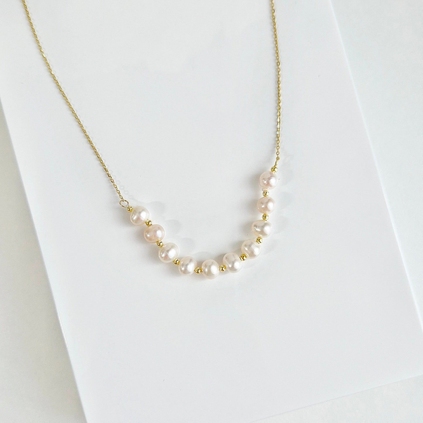 Perlen Halskette, Pearl necklace, Pearl strand necklace, Perlen Kette, Perlenkette, Halskette, Strang Perlenkette, Kette, goldene Halskette, Damenhalskette, Damenschmuck, Perlen Schmuck, Pearl Jewelry, baroqua pearl necklace, sweet water earrings, boucles collier perle, collana,  Silber Halskette, 925 sterling silber, sterling silver, jewelry, jewellery, bijou, bijoux, gioielli, accessoire, Schmuck, gold-plated, vergoldet, doree