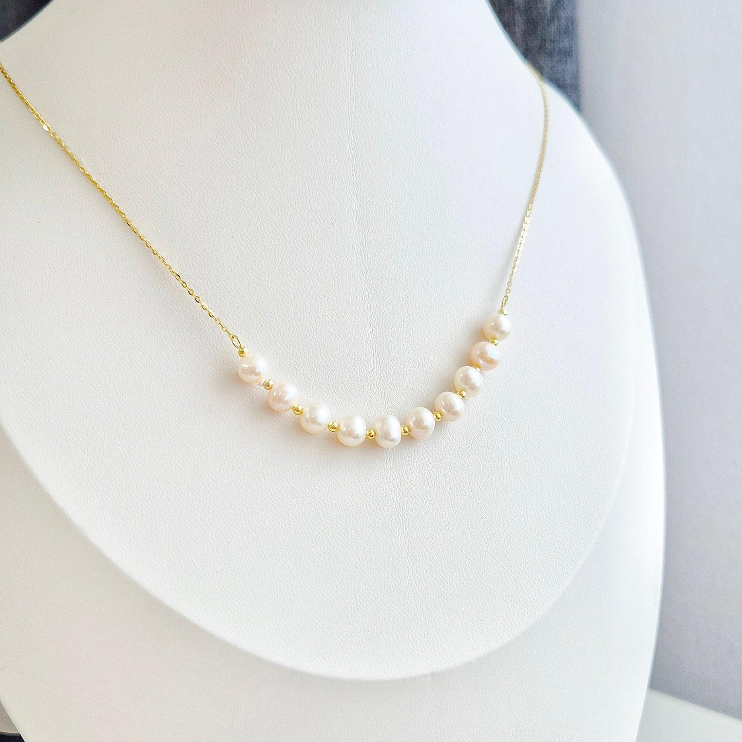 Perlen Halskette, Pearl necklace, Pearl strand necklace, Perlen Kette, Perlenkette, Halskette, Strang Perlenkette, Kette, goldene Halskette, Damenhalskette, Damenschmuck, Perlen Schmuck, Pearl Jewelry, baroqua pearl necklace, sweet water earrings, boucles collier perle, collana,  Silber Halskette, 925 sterling silber, sterling silver, jewelry, jewellery, bijou, bijoux, gioielli, accessoire, Schmuck, gold-plated, vergoldet, doree