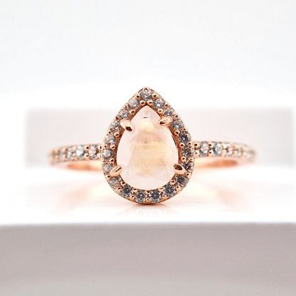 Mondstein Ring Rosegold, Rainbow moonstone rings rose glod palted silver ring, Silber Ring mit Mondstein Edelstein, halo Ring, Chevron Ring, Mondstein Ring SIlber Ring mit Mondstein Rosegold vergoldet, Rosegold Ring, Moonstone Ring