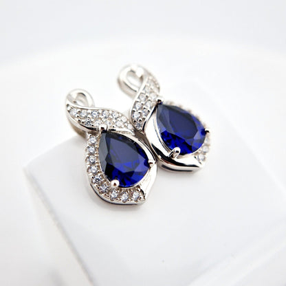 Saphir Ohrringe, Sapphire Earrings, Saphir Ohrstecker mit blauem Edelstein, Edelstein Ohrringe, Silber Ohrringe, Saphir Schmuck, Blau Saphir, royal blue sapphire earrings, stud earrings, Ohrstecker, Ohrringe, boucles, puces, boucles doreilles, orecchini, Schmuck, Jewelry, Jewellery, bijou, gioielli, Damenohrringe, Silberschmuck
