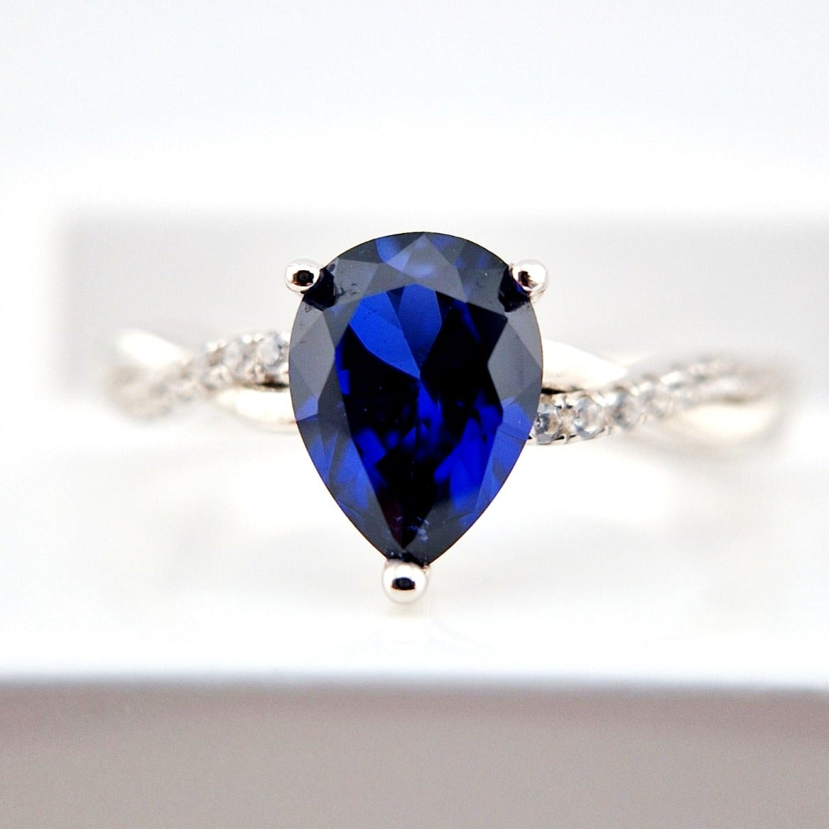 Blau Saphir Ring, sapphire ring, Ring mit Saphir, Royal blue Sapphire Ring, Blau Saphir Ring, Silber Ring mit blauem Saphir