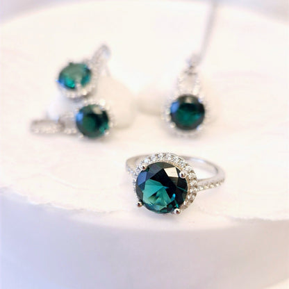 Smaragd Schmuckset, Emerald jewelry set, Smaragd hrringe, Smaragd Ring, Smaragd Halskette, maragd Kette, grüner Smaragd Schmuck, Emerald necklace, Emerald pendant jewelry, Emerald Ring, Emerald Earrings, Silber Schmuckset, silver jewelry set, grüner Ring, green ring, halo ring