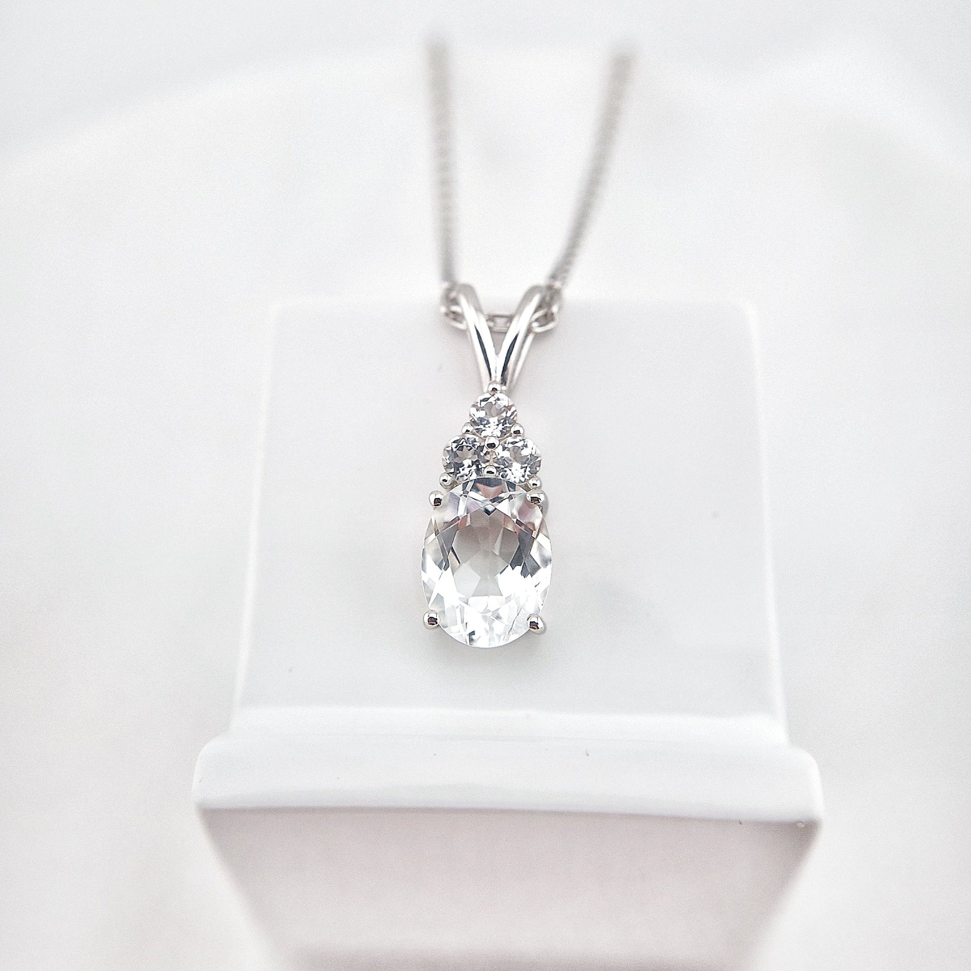 Topas Halskette silber, Weiss Topas Halskette, White Topaz Necklace, Topas Halskette, Topaz Necklace, Topaz pendant necklace, pendant Necklace, Anhänger Halskette, Anhänger Kette, Silber Kette, Silber Halskette, Silber Halskette Damen, elegant necklace, timeless necklace, Halskette, necklace, Damenkette, Schmuck, collier, collana, gioielli, jewelry, jewellery