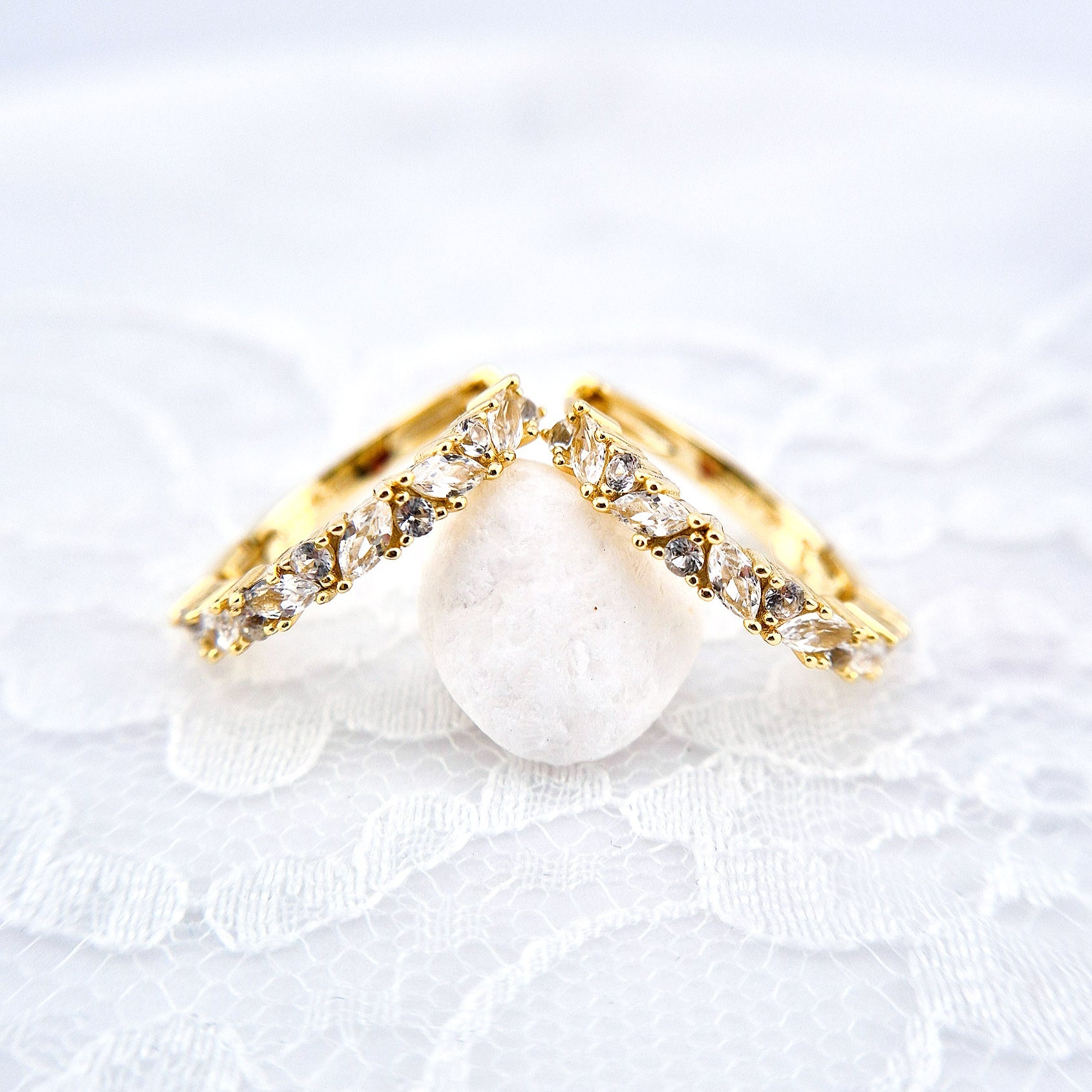 Weiss Topas Schmuckset gold, White topaz Jewelry set gold, dainty jewelry set for her in gold, Topaz Earrings, Topas Ohrringe, Topaz hoops, Topaz Ring, Weiss Topas Ring, White Topaz Necklace