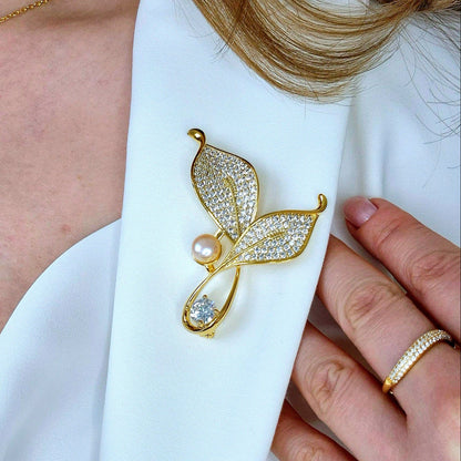 Goldene Brosche, Brosche, golden brooch, brooch, broach, Broche, spilla, broche doree, spilla doro, Leaf brooch, Blatt Brosche, Brosche Blatt, CZ brooch, pearl brooch, Perlen Brosche, Zirkonia Brosche, elegante Brosche, elegant brooch 