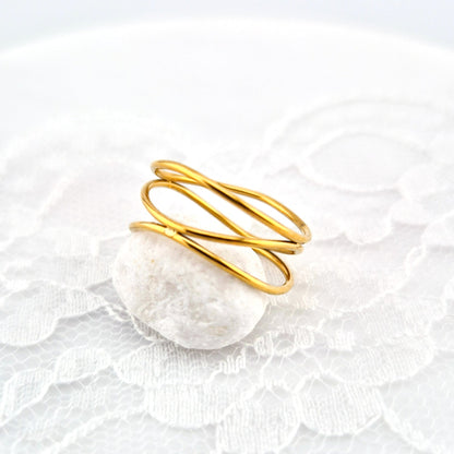 Minimalistischer Ring, minimalist ring, Bague minimaliste, Anello minimalista, golden ring, gold ring, bague doree, minimalist ring gold, Minimalistischer Ring Damen, minimalistischer Ring gold, Edelstein Ring gold, Stainless steel ring gold