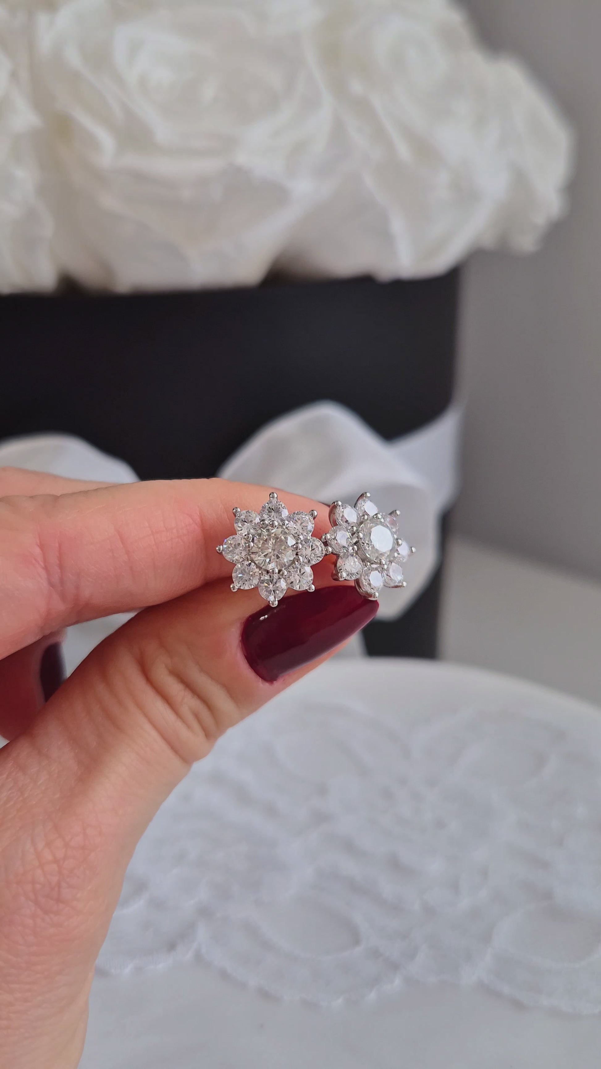 Moissanit ohrringe, Moissanite earrings, Moissanit Ohrstecker, studs, stud earrings, silver earrings, Ohrringe, Ohrstecker, Silber Ohrringe, Damenohrringe, Silberschmuck, silver jewelry, 925 sterling silver jewellery, gioielli, bijou, accessoire, bridal earrings, wedding earrings, hochzeitsschmuck, Schmuck, Diamant Ohrringe, Diamond Earrings, lab grown diamond jewelry