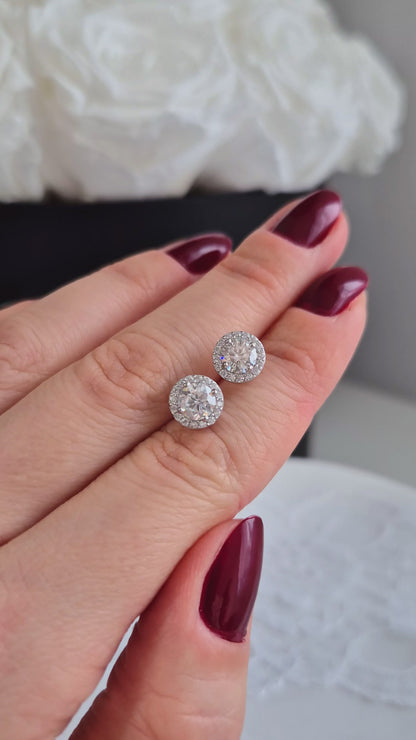 Moissanit ohrstecker, Moissanite studs, moissanite earrings, Moissanit ohrringe, studs, stud earrings, silver earrings, Ohrringe, Ohrstecker, Silber Ohrringe, Damenohrringe, Silberschmuck, silver jewelry, 925 sterling silver jewellery, gioielli, bijou, accessoire, bridal earrings, wedding earrings, hochzeitsschmuck, Schmuck, Diamant Ohrringe, Diamond Earrings, lab grown diamond jewelry