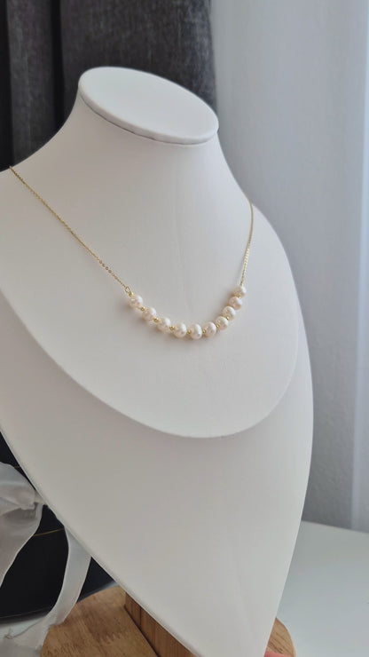Perlen Halskette, Pearl necklace, Pearl strand necklace, Perlen Kette, Perlenkette, Halskette, Strang Perlenkette, Kette, goldene Halskette, Damenhalskette, Damenschmuck, Perlen Schmuck, Pearl Jewelry, baroqua pearl necklace, sweet water earrings, boucles collier perle, collana,  Silber Halskette, 925 sterling silber, sterling silver, jewelry, jewellery, bijou, bijoux, gioielli, accessoire, Schmuck, gold-plated, vergoldet, doree